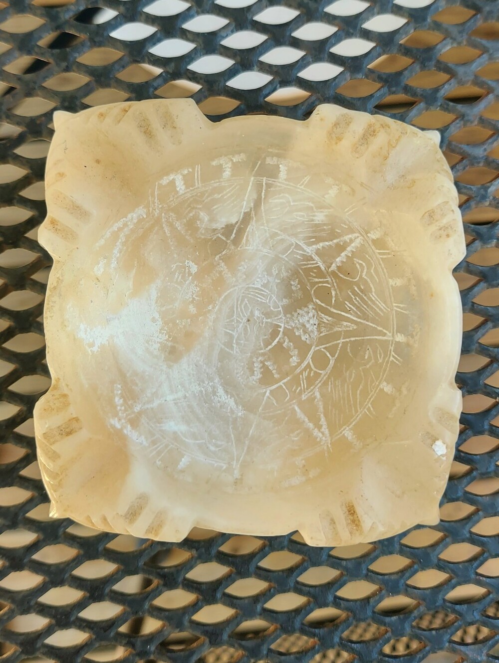 Mayan/ Aztec Style, Alabaster/ Onyx Dish